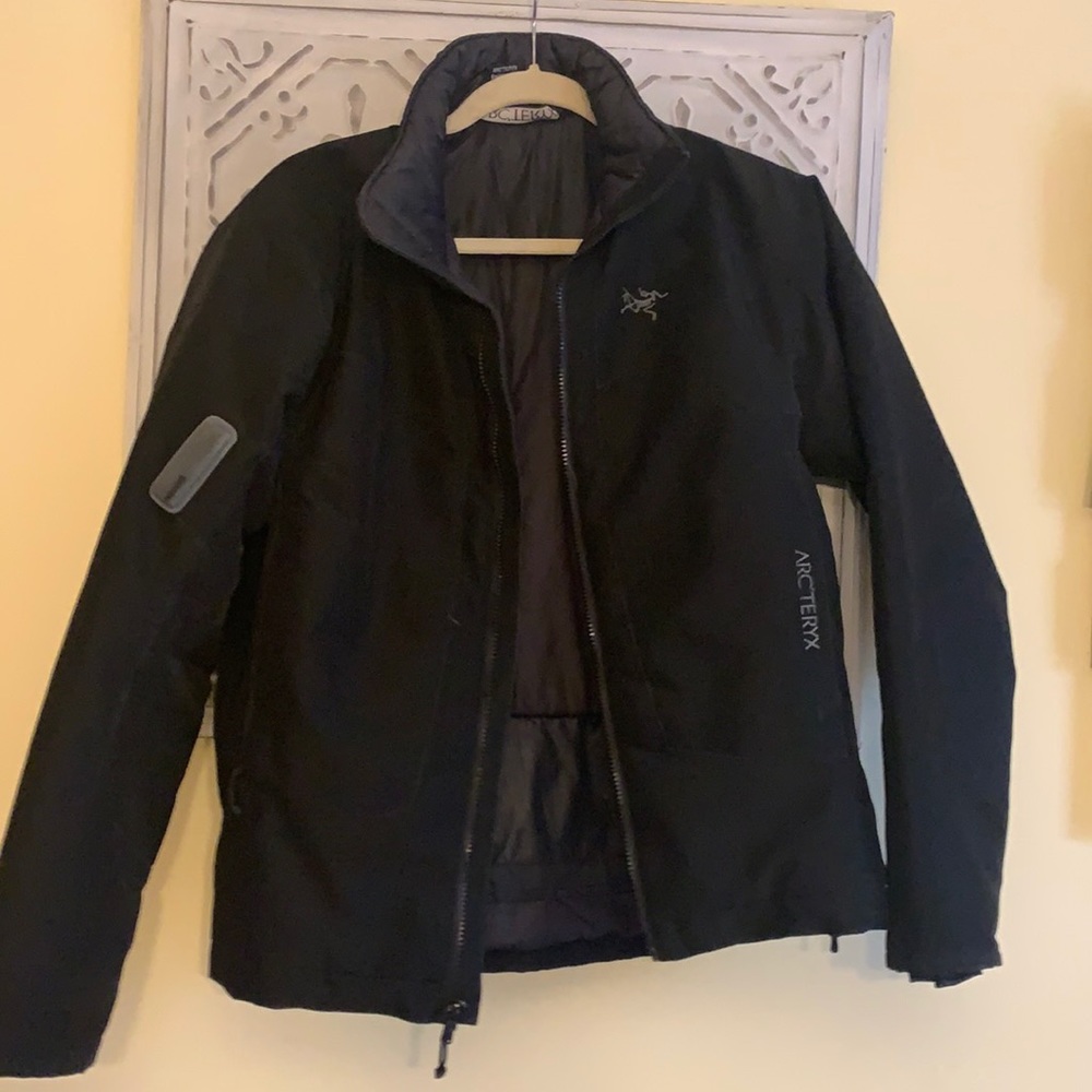 Woman’s Arc’teryx Jacket M 8-10